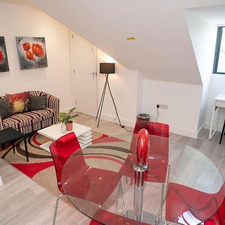Rosey Lodge -1Bedroom Cousy Flat - Parking, Netflix, Wifi - Close To Blenheim Palace & Oxford - F5 Kidlington Luaran gambar