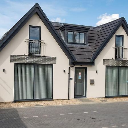 Rosey Lodge -1Bedroom Cousy Flat - Parking, Netflix, Wifi - Close To Blenheim Palace & Oxford - F5 Kidlington Luaran gambar
