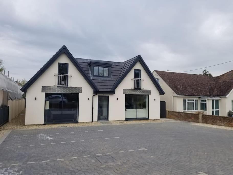 Rosey Lodge -1Bedroom Cousy Flat - Parking, Netflix, Wifi - Close To Blenheim Palace & Oxford - F5 Kidlington Luaran gambar