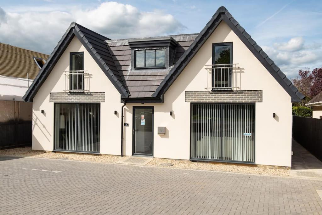 Rosey Lodge -1Bedroom Cousy Flat - Parking, Netflix, Wifi - Close To Blenheim Palace & Oxford - F5 Kidlington Luaran gambar